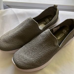 Athletic Works Grey Slip on Sneaker Size 11